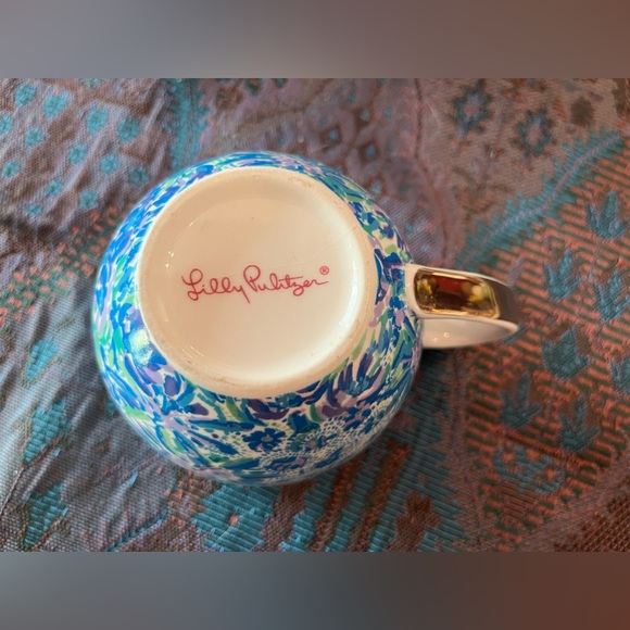 2 Lilly Pulitzer Coffee Mugs, Purple Lion w Blue Green Floral & Gold Handles - Picture 8 of 12